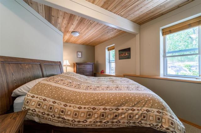 1092 Robinson Avenue, House detached with 2 bedrooms, 1 bathrooms and null parking in Okanagan Similkameen E BC | Image 20