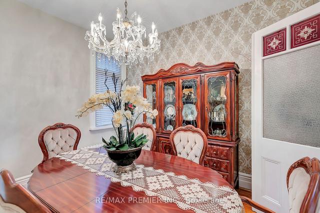 32 Robinson St, House attached with 4 bedrooms, 2 bathrooms and 1 parking in Toronto ON | Image 38