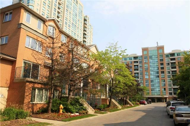 01 - 119 Omni Dr, Townhouse with 3 bedrooms, 3 bathrooms and 2 parking in Toronto ON | Image 2