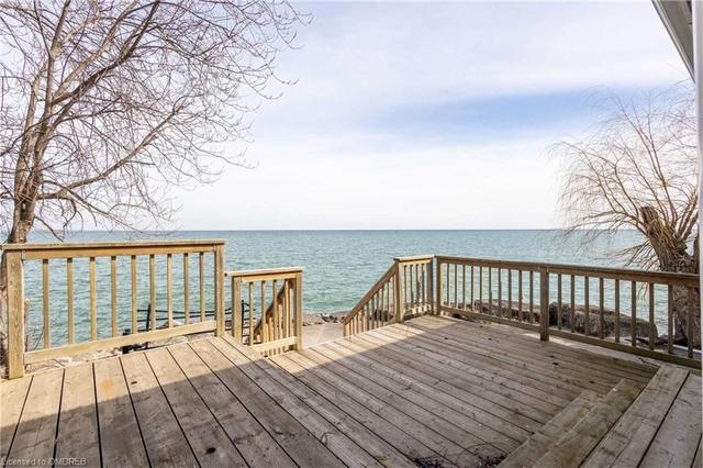 18 1/2 Lakeshore Road, House detached with 2 bedrooms, 1 bathrooms and 6 parking in Hamilton ON | Image 5