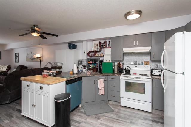 311 - 80a Kelloway Crescent, Condo with 3 bedrooms, 1 bathrooms and 1 parking in Red Deer AB | Image 3