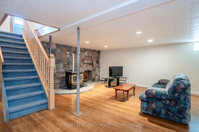 48 Poyntz St, House detached with 2 bedrooms, 2 bathrooms and 5 parking in Penetanguishene ON | Image 16