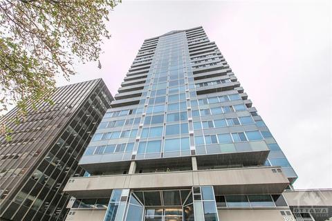 505 - 160 George Street, Condo with 2 bedrooms, 2 bathrooms and 1 parking in Ottawa ON | Card Image