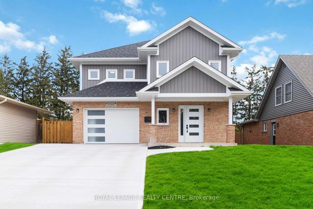 2026 Cavendish Dr, House detached with 4 bedrooms, 3 bathrooms and 5 parking in Burlington ON | Image 1