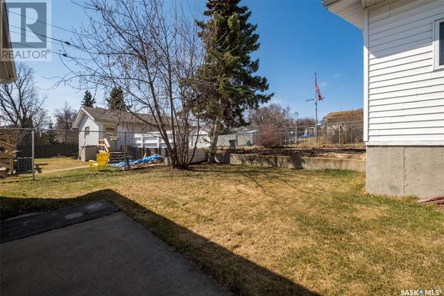 2589 15th Avenue E, House detached with 4 bedrooms, 3 bathrooms and null parking in Prince Albert SK | Image 35