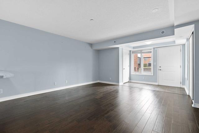 24 - 120 Twenty Fourth St, Townhouse with 2 bedrooms, 2 bathrooms and 1 parking in Toronto ON | Image 2