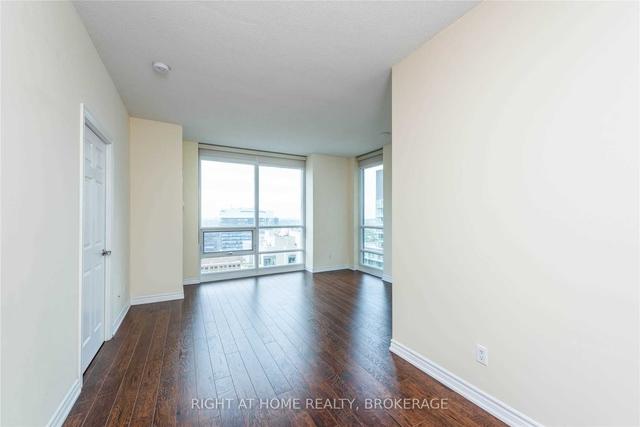 3411 - 761 Bay St, Condo with 2 bedrooms, 2 bathrooms and 1 parking in Toronto ON | Image 28