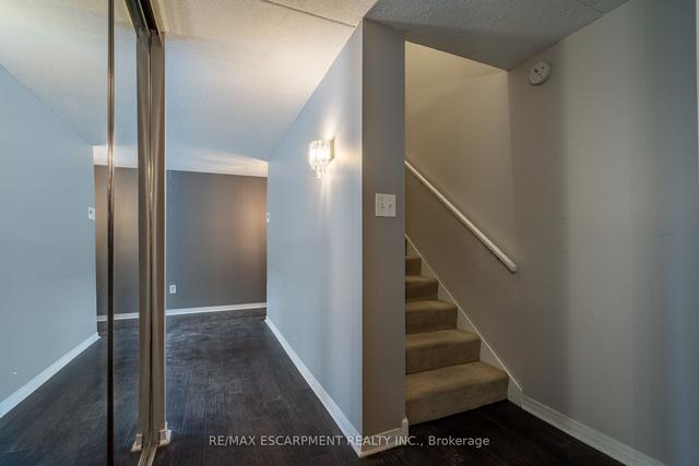 85 - 53 Taunton Rd E, Townhouse with 3 bedrooms, 2 bathrooms and 1 parking in Oshawa ON | Image 5