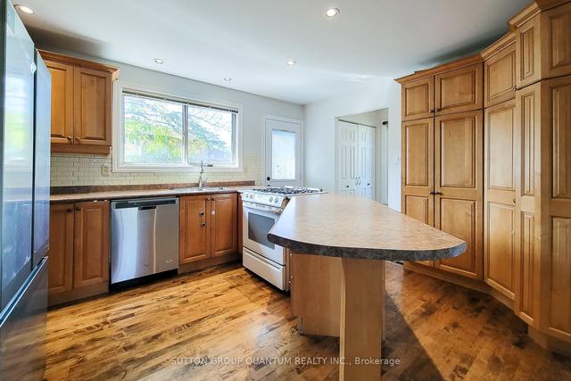 493 Brigadoon Dr, House detached with 3 bedrooms, 2 bathrooms and 2 parking in Hamilton ON | Image 6