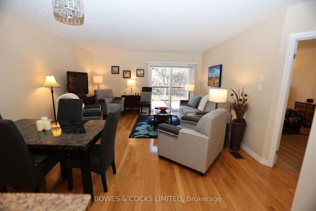 19 Village Cres, Townhouse with 2 bedrooms, 3 bathrooms and 2 parking in Peterborough ON | Image 12