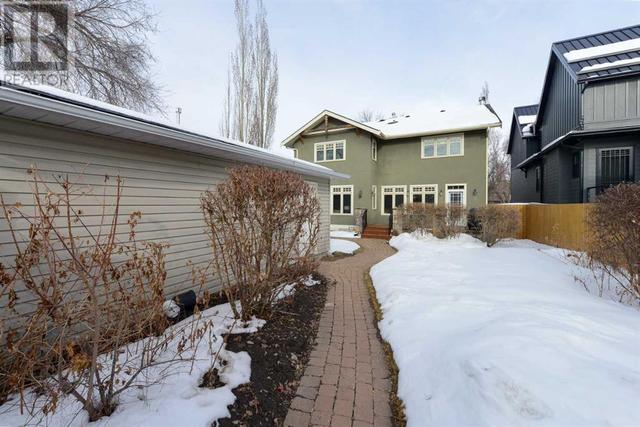 3017 3 Street Sw, House detached with 4 bedrooms, 2 bathrooms and 2 parking in Calgary AB | Image 37