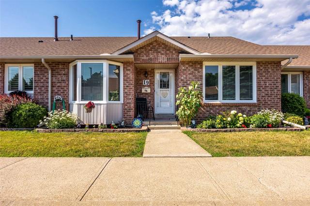 19 - 122 Bunting Rd, Townhouse with 2 bedrooms, 2 bathrooms and 1 parking in St. Catharines ON | Card Image