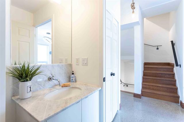 th13 - 57 East Liberty St, Townhouse with 3 bedrooms, 2 bathrooms and 1 parking in Toronto ON | Image 7