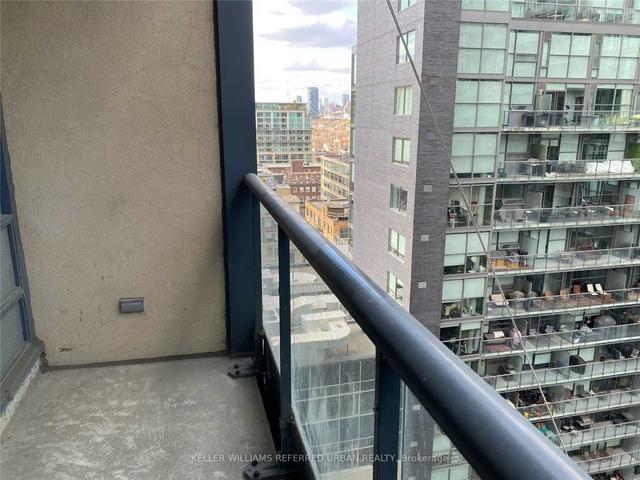 1401 - 438 King St W, Condo with 1 bedrooms, 1 bathrooms and 0 parking in Toronto ON | Image 4