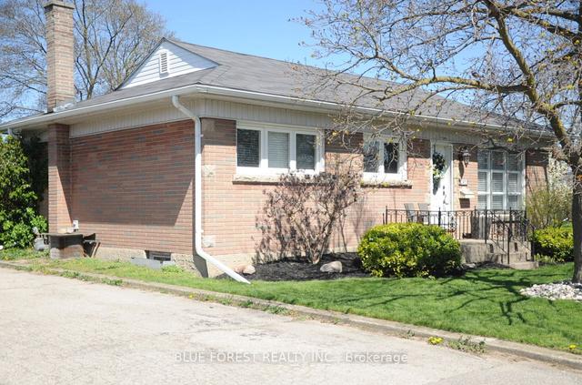 458 West St, House detached with 3 bedrooms, 2 bathrooms and 3 parking in Brantford ON | Image 12
