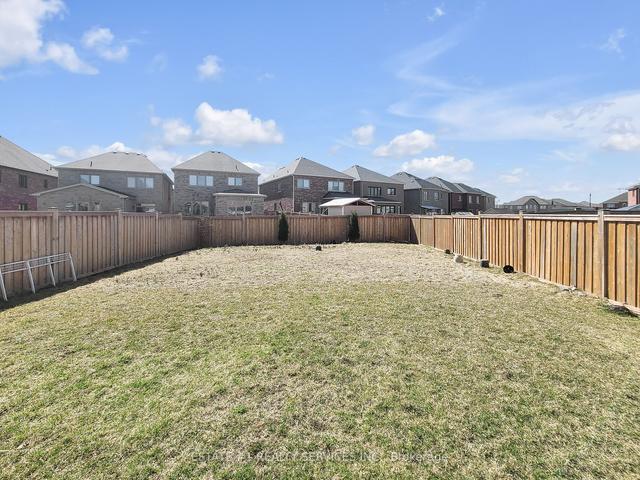 47 Dunley Cres, House detached with 5 bedrooms, 4 bathrooms and 5 parking in Brampton ON | Image 32