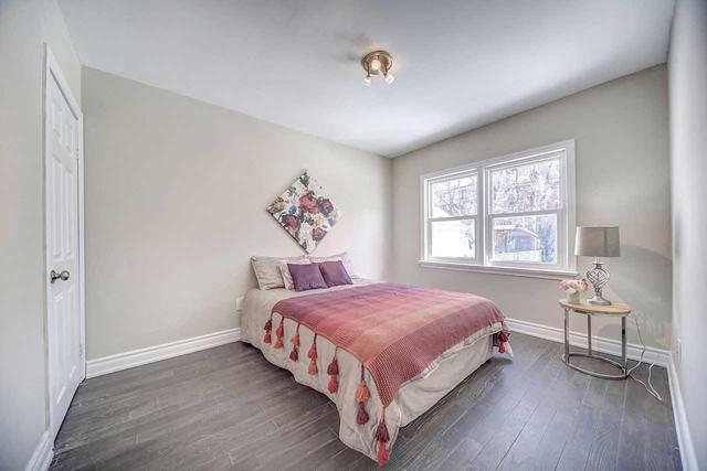 79 Gilroy Dr, House detached with 3 bedrooms, 4 bathrooms and 4 parking in Toronto ON | Image 11
