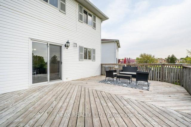 32 White Sands Crt, House detached with 3 bedrooms, 2 bathrooms and 3 parking in Kitchener ON | Image 24