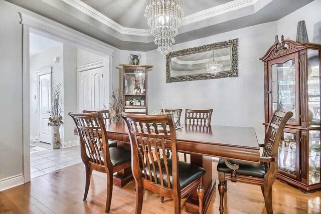 124 Westbury Crt, House attached with 3 bedrooms, 4 bathrooms and 2 parking in Richmond Hill ON | Image 12