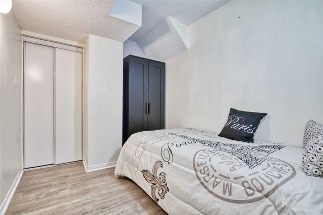 76 - 42 Pinery Tr, Townhouse with 3 bedrooms, 2 bathrooms and 2 parking in Toronto ON | Image 6