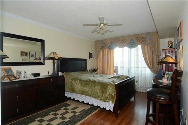 405 - 10 Tangreen Crt, Condo with 3 bedrooms, 2 bathrooms and 2 parking in Toronto ON | Image 11