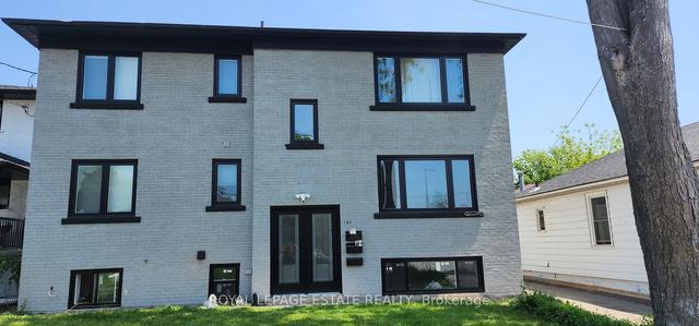149 Delta St, House detached with 2 bedrooms, 1 bathrooms and 1 parking in Toronto ON | Image 1