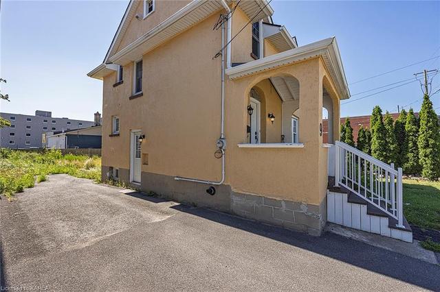 9 Drayton Avenue, House detached with 3 bedrooms, 1 bathrooms and 4 parking in Kingston ON | Image 33