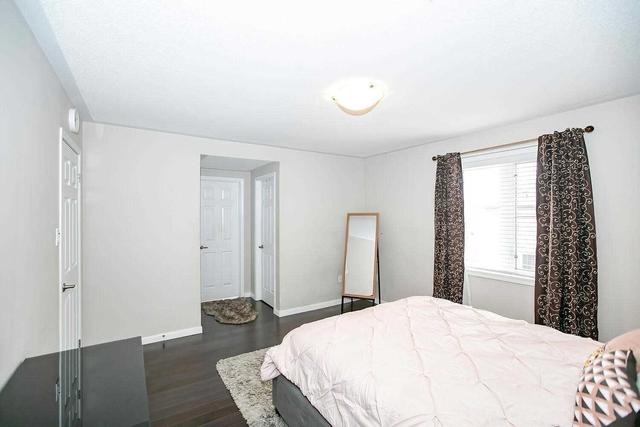 679 Yates Dr, House detached with 3 bedrooms, 3 bathrooms and 4 parking in Milton ON | Image 11