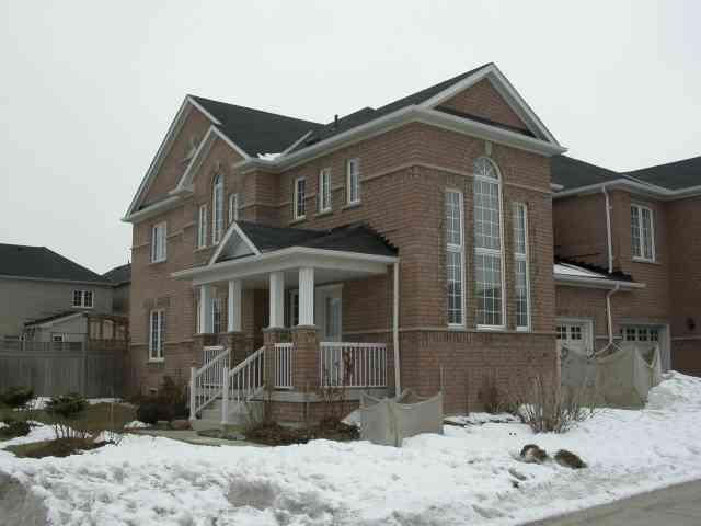 3631 Freeman Terr, House attached with 3 bedrooms, 3 bathrooms and 2 parking in Mississauga ON | Image 1