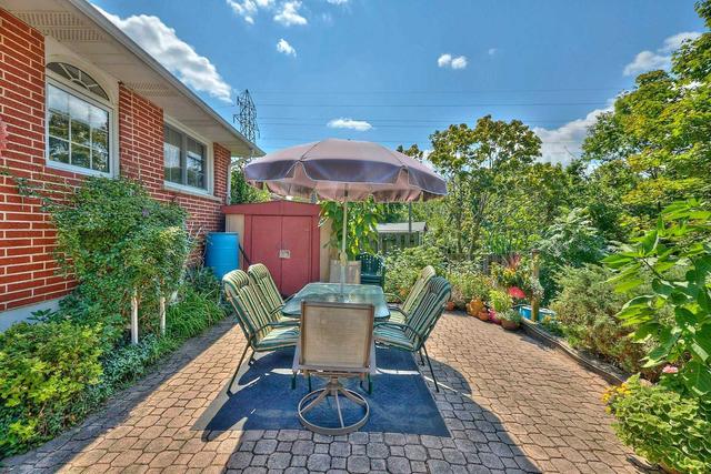 27 Woodcrest Dr, House detached with 3 bedrooms, 2 bathrooms and 5 parking in St. Catharines ON | Image 22