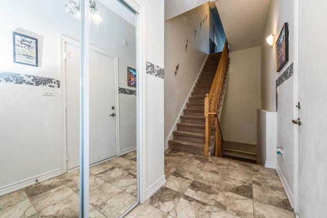 32 - 2510 Countryside Dr, Townhouse with 3 bedrooms, 4 bathrooms and 2 parking in Brampton ON | Image 12