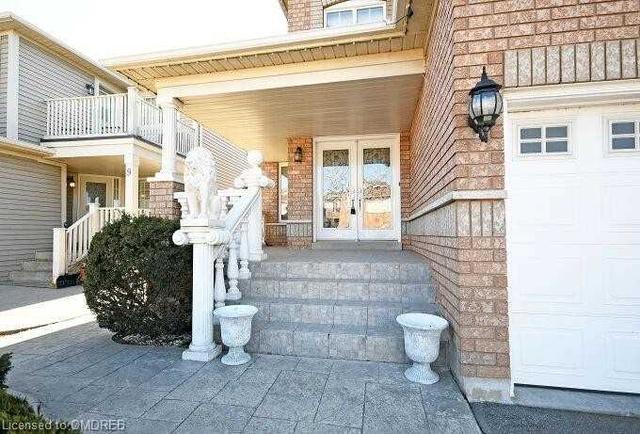 7 Vintage Gate, House detached with 4 bedrooms, 5 bathrooms and 6 parking in Brampton ON | Image 23