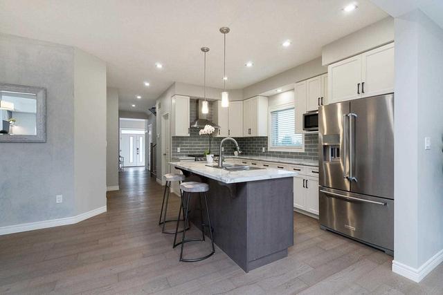 181 Dallan Dr, House detached with 4 bedrooms, 3 bathrooms and 4 parking in Guelph ON | Image 9