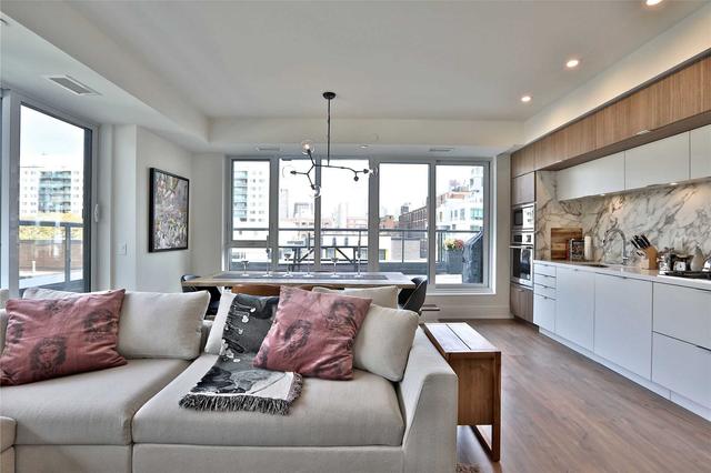 306 - 80 Vanauley St, Condo with 2 bedrooms, 2 bathrooms and 1 parking in Toronto ON | Image 9