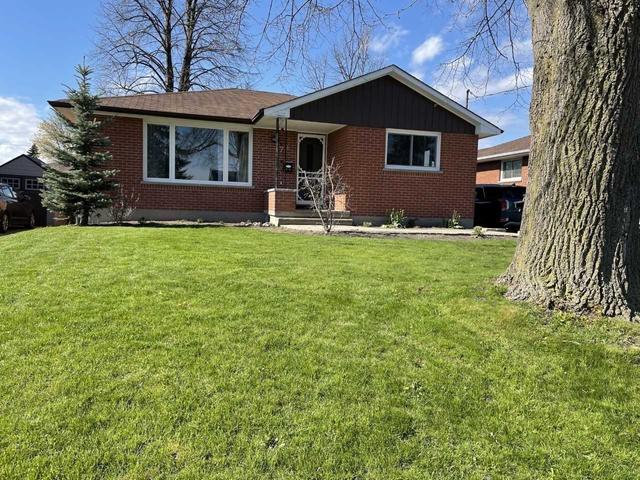 79 Parkway Cres, House detached with 3 bedrooms, 2 bathrooms and 3 parking in Clarington ON | Image 12