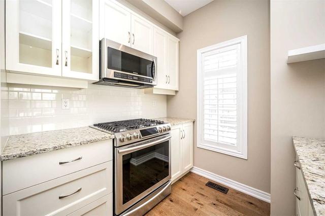 22 - 215 Dundas St, Townhouse with 3 bedrooms, 2 bathrooms and 2 parking in Hamilton ON | Image 5