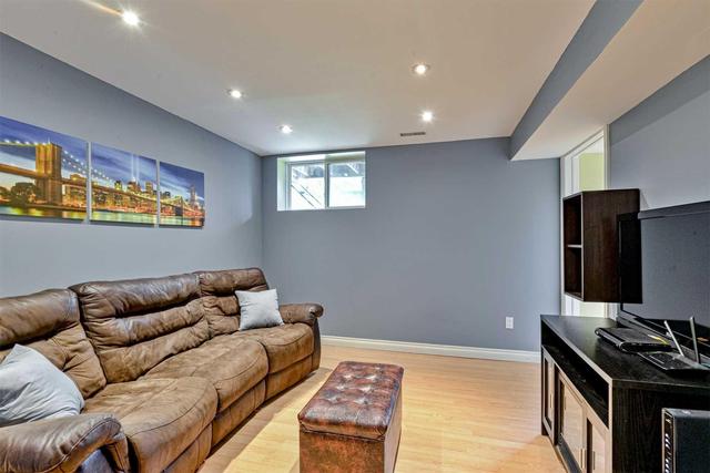 241 Wilson Dr, House detached with 3 bedrooms, 2 bathrooms and 2 parking in Milton ON | Image 15