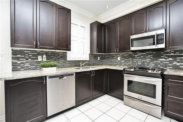1509 Elmsley Dr, House detached with 4 bedrooms, 5 bathrooms and 2 parking in Pickering ON | Image 5