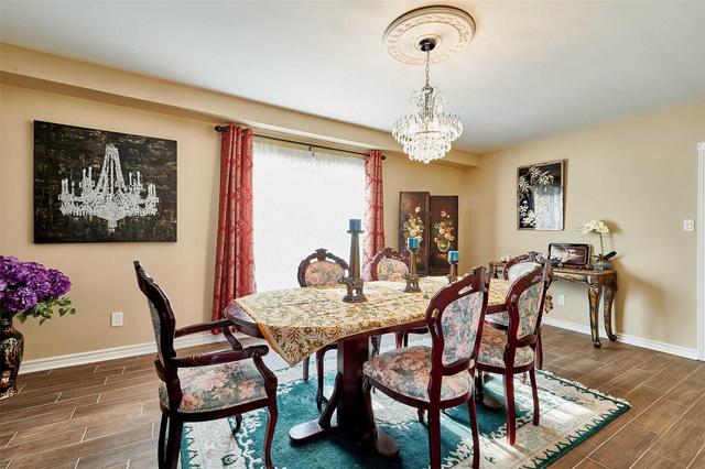 32 Canning Crt, House detached with 5 bedrooms, 5 bathrooms and 12 parking in Markham ON | Image 37