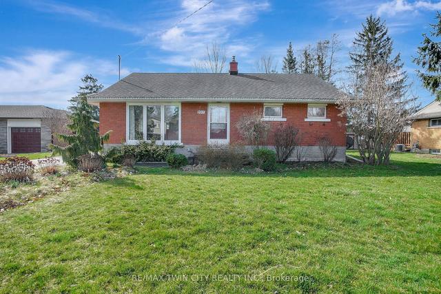 107 Bechtel Ave, House detached with 3 bedrooms, 1 bathrooms and 4 parking in Wilmot ON | Image 12