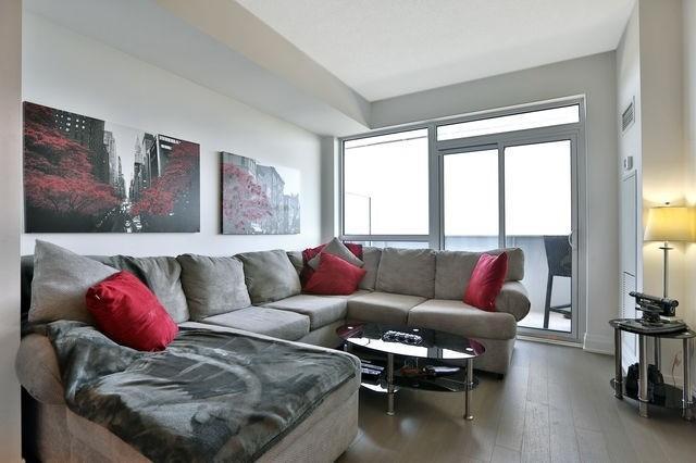 1707 - 55 Speers Rd, Condo with 1 bedrooms, 1 bathrooms and 1 parking in Oakville ON | Image 3