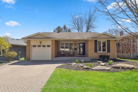 100 Concord Cres, London, ON, N6G3H7 | Card Image