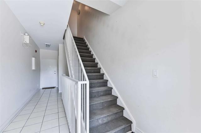 775 Ossington Ave, House detached with 6 bedrooms, 7 bathrooms and 3 parking in Toronto ON | Image 23