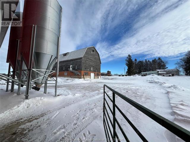 4045 On 579 Highway, Home with 4 bedrooms, 2 bathrooms and null parking in Cochrane ON | Image 14