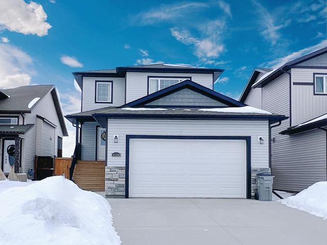 10302 127 Avenue, House detached with 3 bedrooms, 2 bathrooms and 4 parking in Grande Prairie AB | Image 1