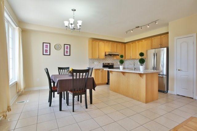 79 Fahey Dr, House detached with 4 bedrooms, 4 bathrooms and 6 parking in Brampton ON | Image 6
