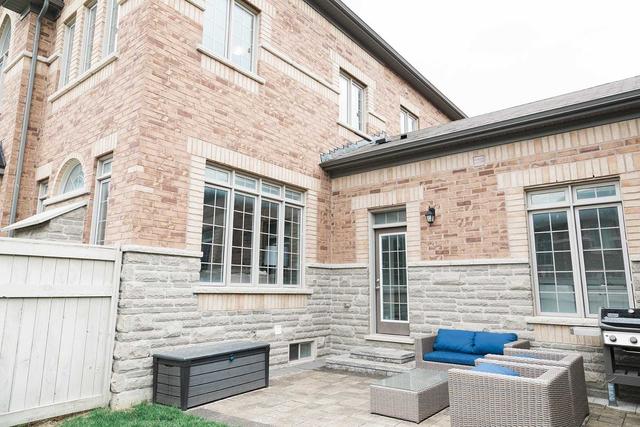 49 Harbord St, House attached with 3 bedrooms, 4 bathrooms and 4 parking in Markham ON | Image 14