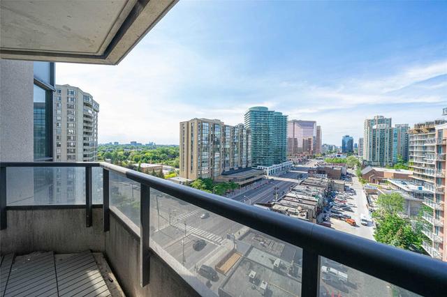 1219 - 500 Doris Ave, Condo with 2 bedrooms, 2 bathrooms and 1 parking in Toronto ON | Image 4