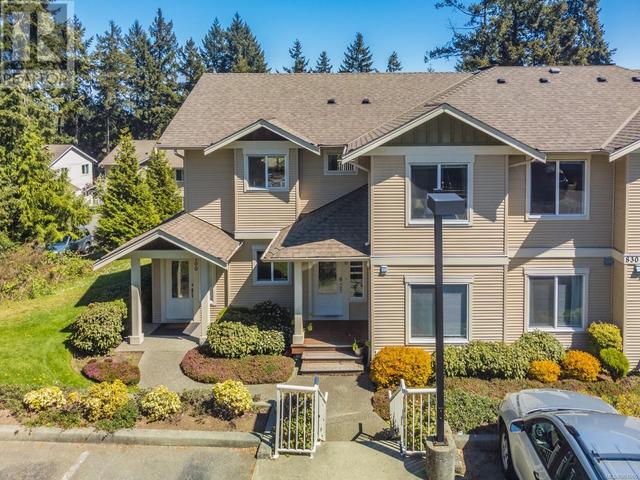 200 - 830 Varsity Way, House attached with 3 bedrooms, 2 bathrooms and 2 parking in Nanaimo BC | Image 1