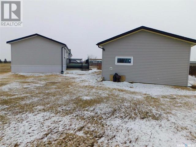 7 - 8 Allard Bay, Home with 3 bedrooms, 2 bathrooms and null parking in Gravelbourg SK | Image 21